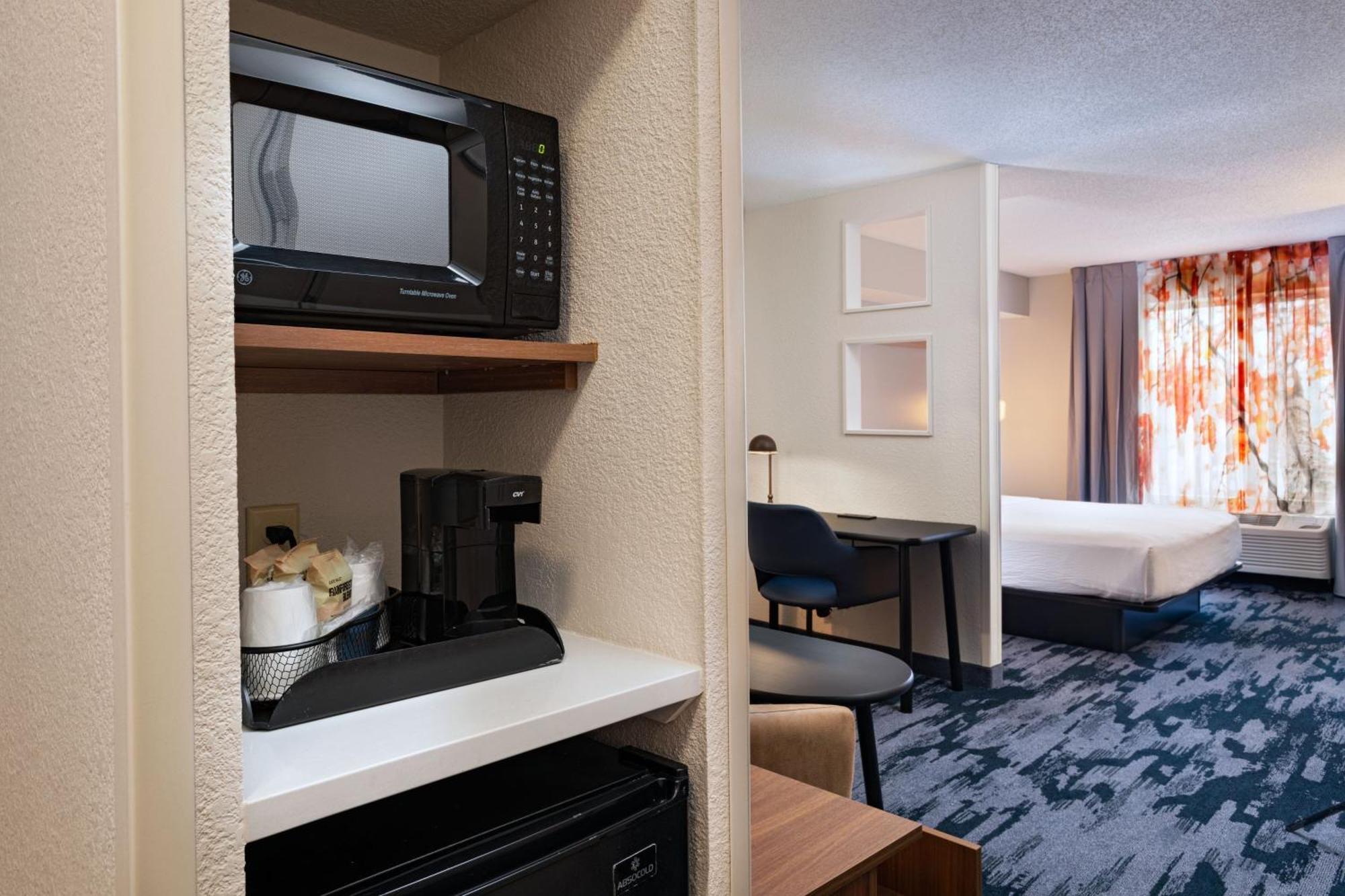 Fairfield Inn & Suites Kansas City Airport Exterior foto