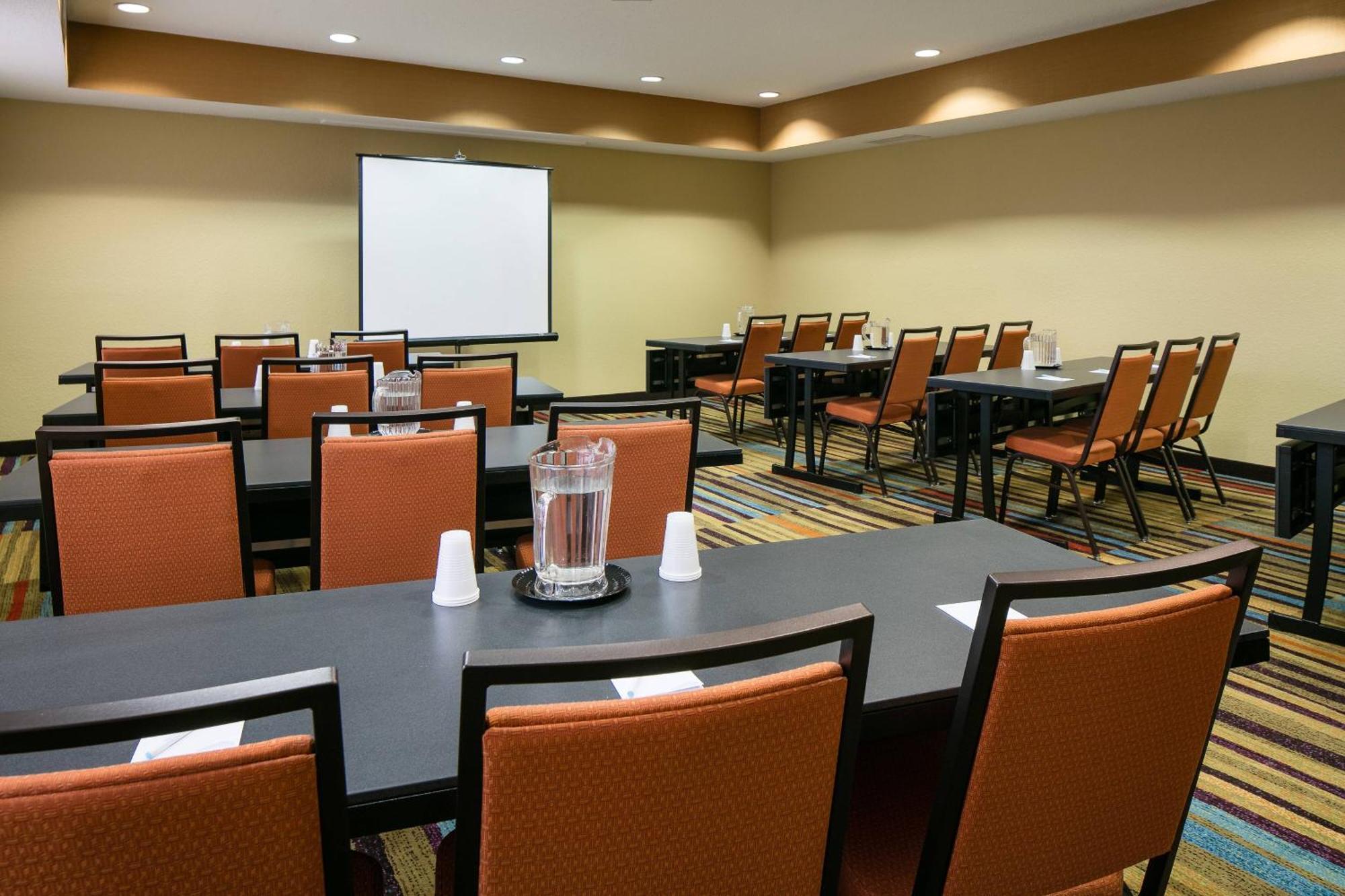 Fairfield Inn & Suites Kansas City Airport Exterior foto